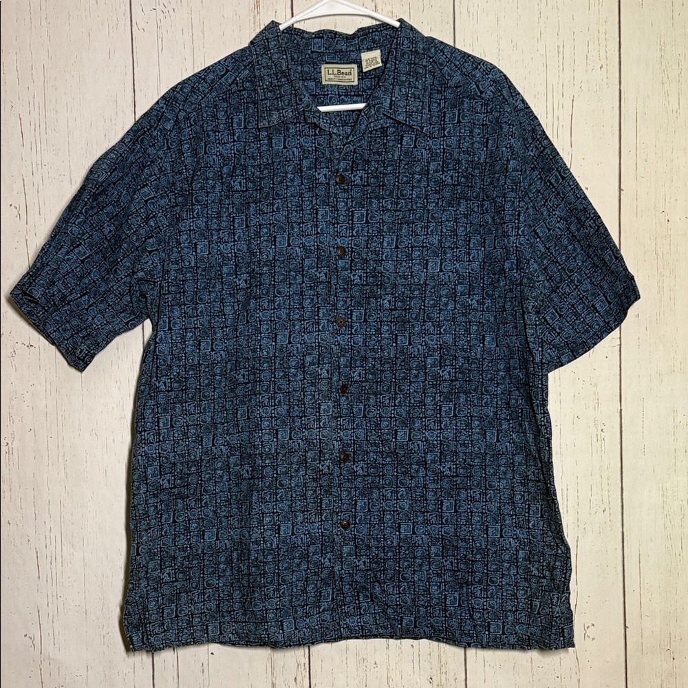 Vintage 90s L.L. Bean Hawaiian Aloha Shirt Blue Geometric Large Short Sleeve Top